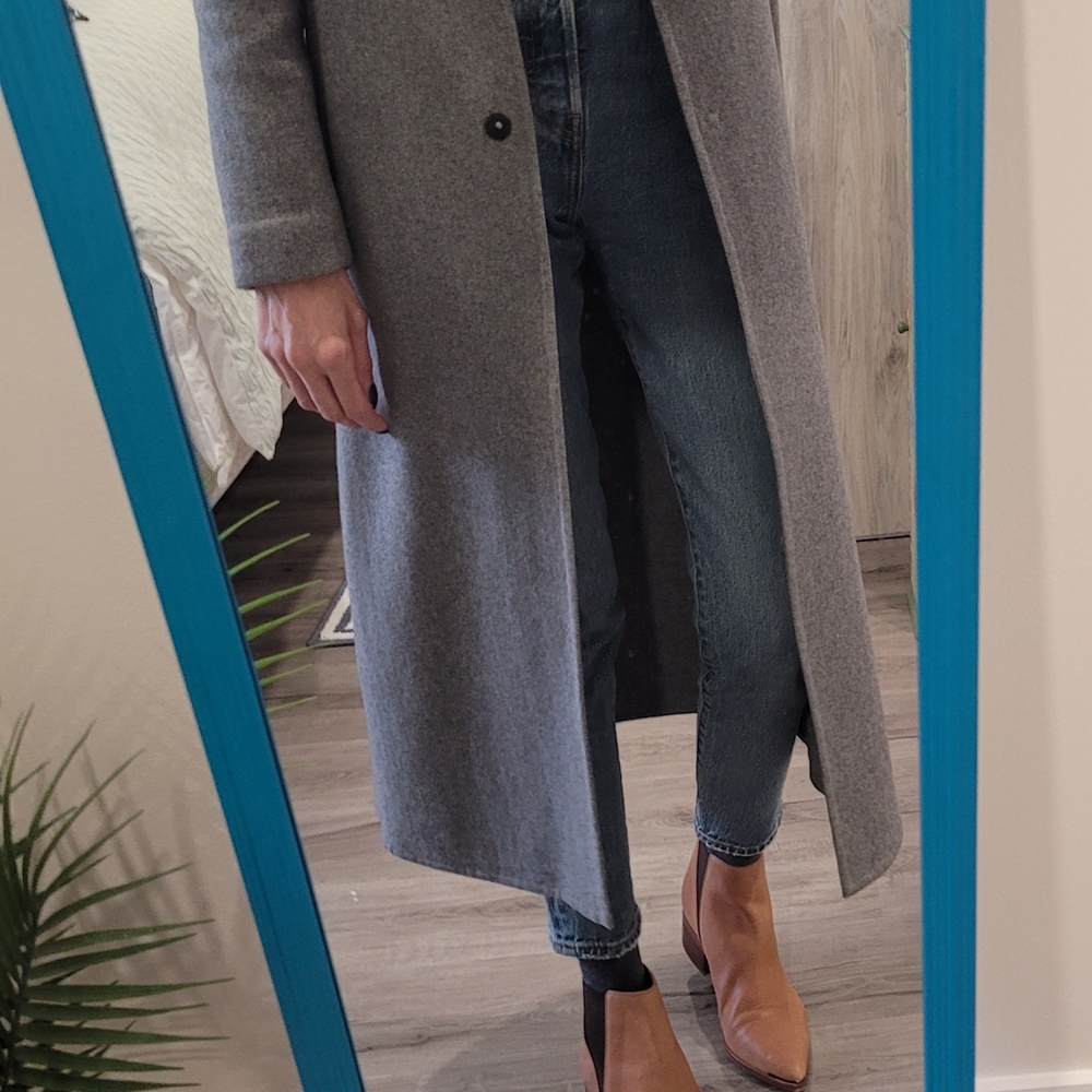 Zara Women's Classic Gray Wool Coat - Picture 7 of 7
